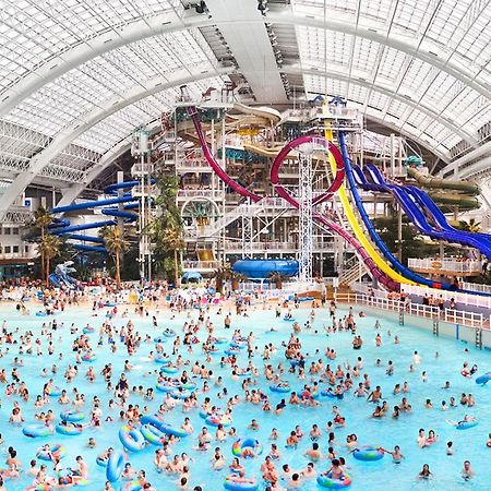 West Edmonton Mall Inn Экстерьер фото